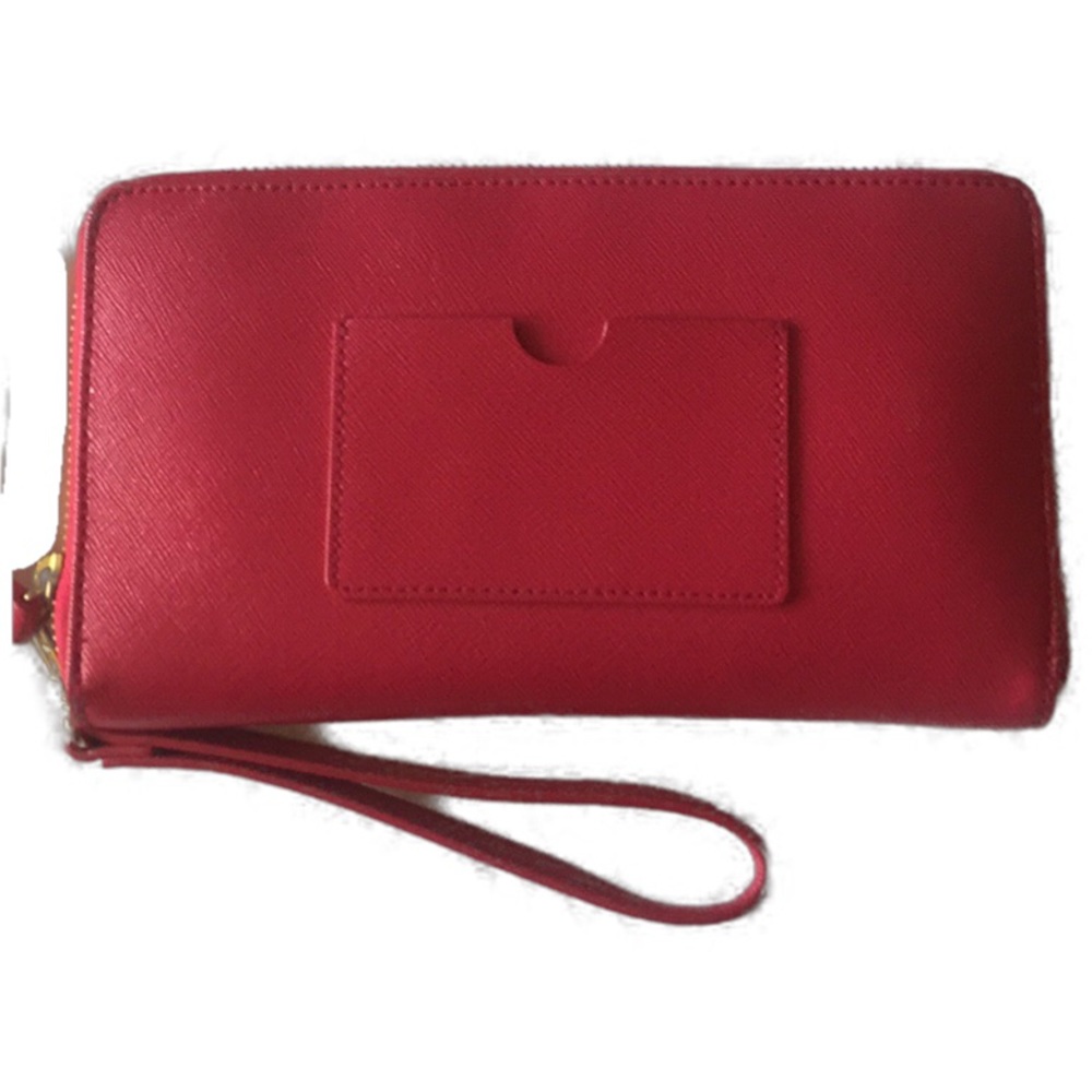 💥Gorgeous pink Halogen leather wallet💥